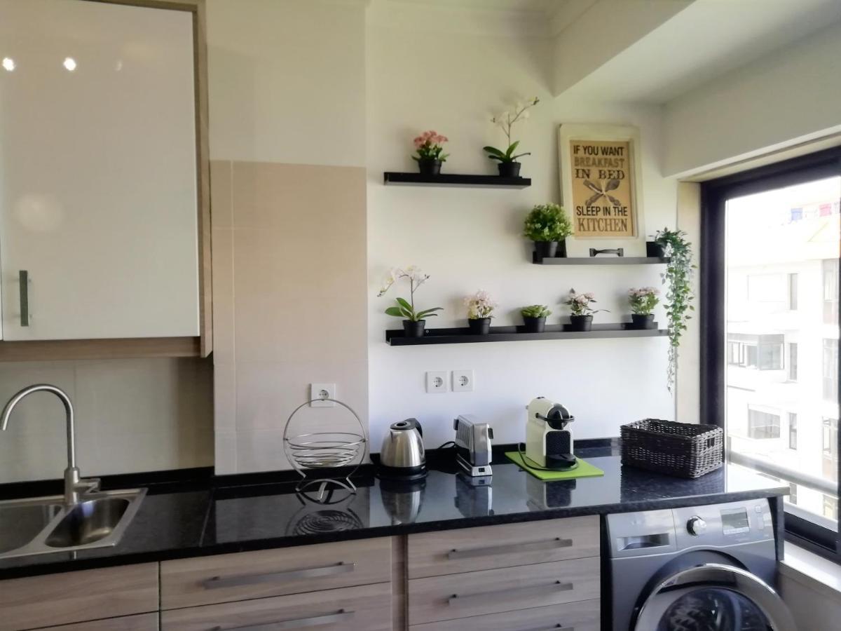 Large Apartment Near The Beach And Lisbon กอสตา ดา กาปาริกา ภายนอก รูปภาพ