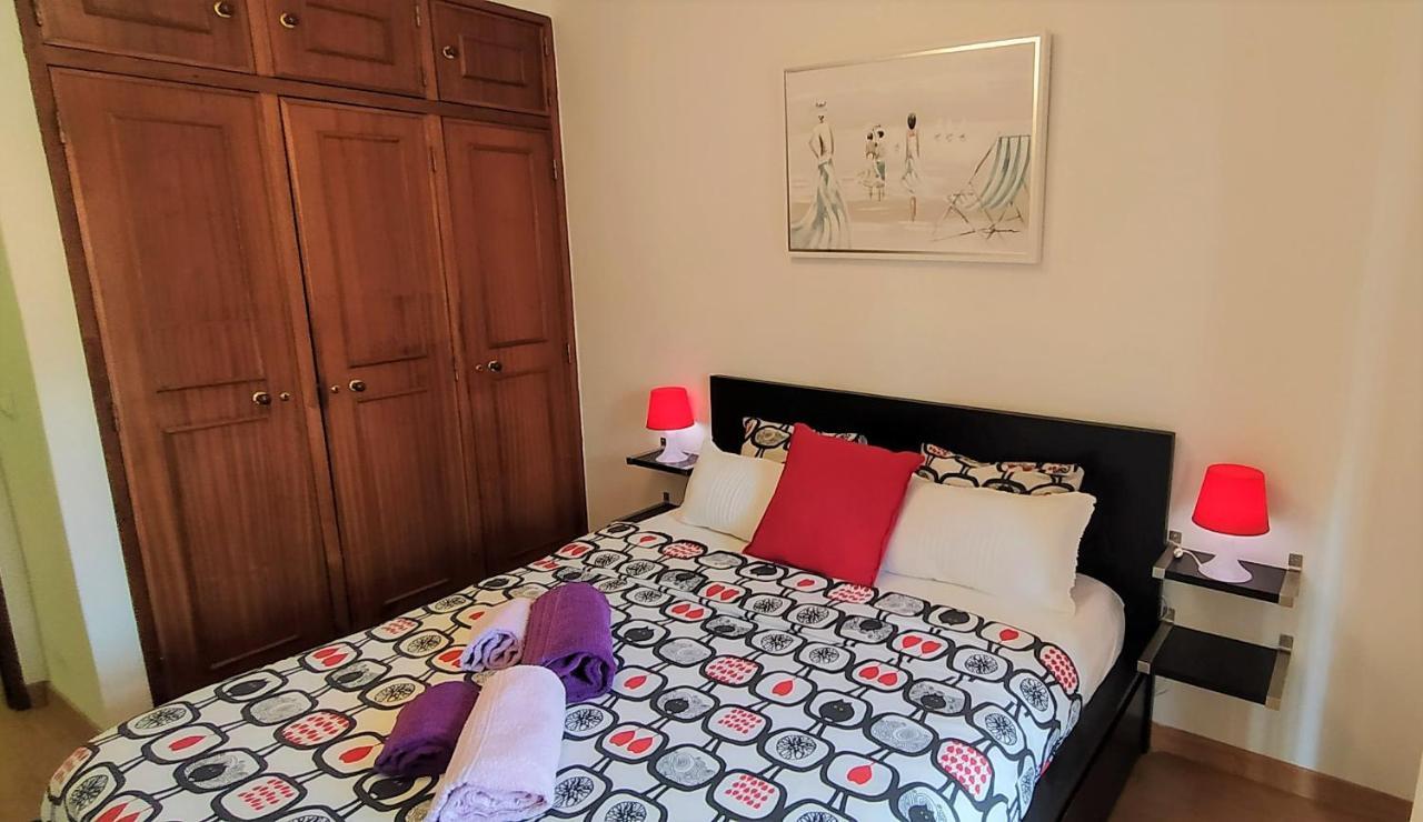 Large Apartment Near The Beach And Lisbon กอสตา ดา กาปาริกา ภายนอก รูปภาพ