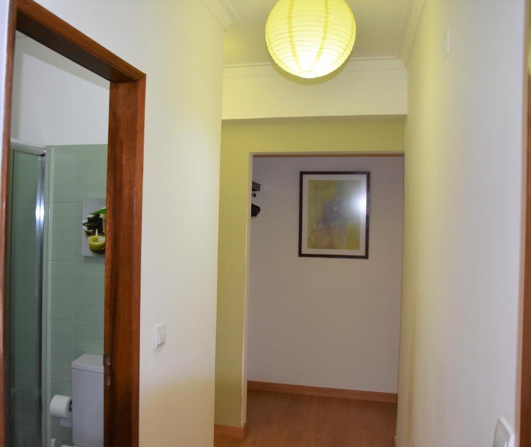 Large Apartment Near The Beach And Lisbon กอสตา ดา กาปาริกา ภายนอก รูปภาพ
