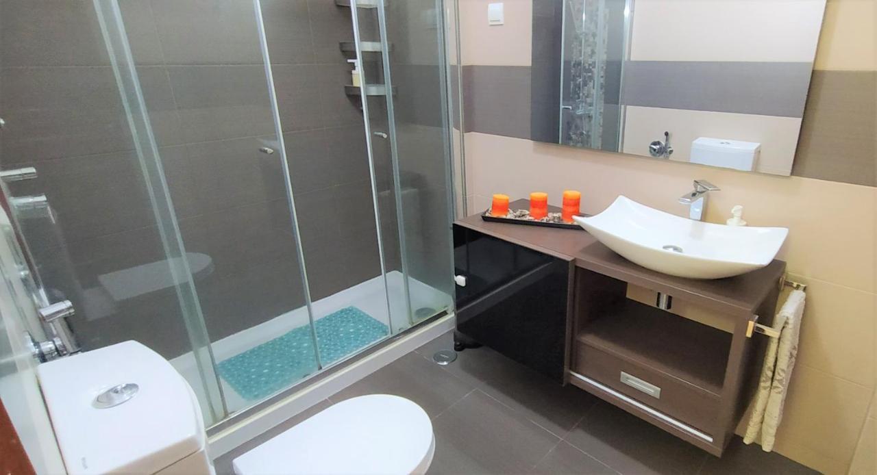 Large Apartment Near The Beach And Lisbon กอสตา ดา กาปาริกา ภายนอก รูปภาพ